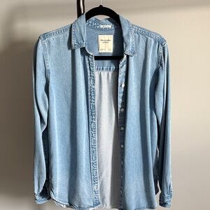 Abercrombie & Fitch Light Blue Denim Button-Down Shirt